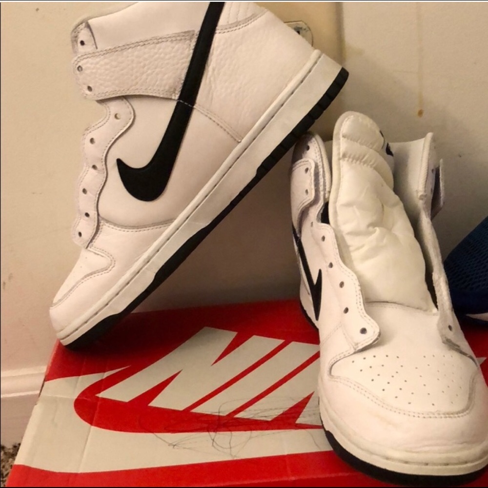 White Nike dunks!